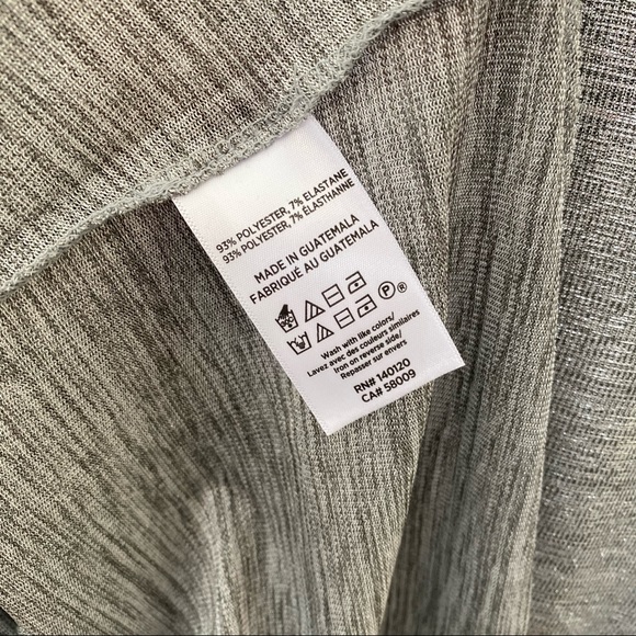 2/$50 Stella & Dot, Metallic Silver tank, Size XS - Picture 5 of 5